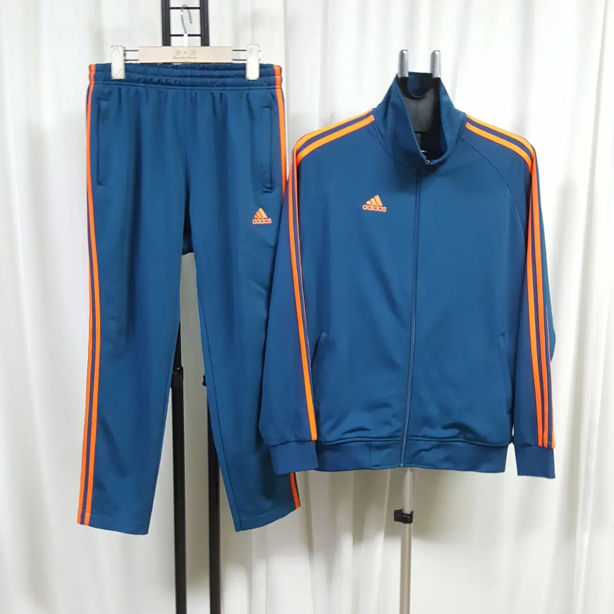 【雷市場（ポンジャン）商品韓国直送】 adidas(アディダス) トレーナー セットアップ 110 サイズ