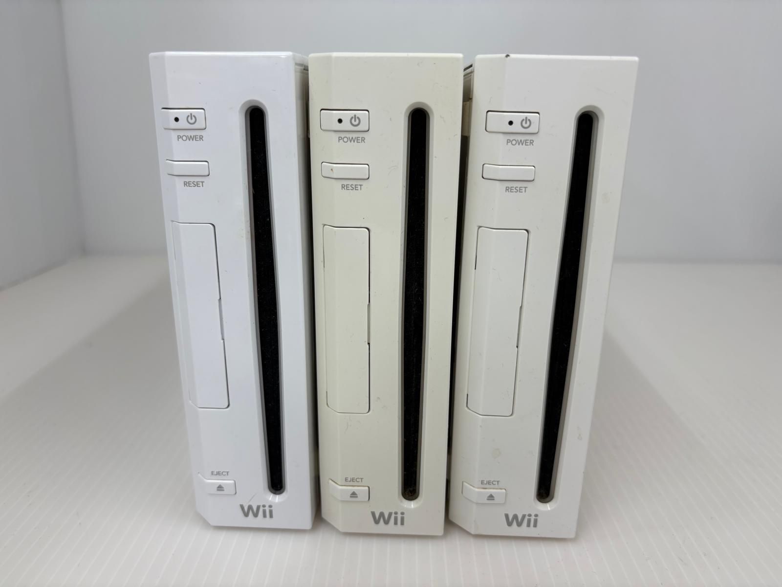 ジャンク】Nintendo 任天堂 wii本体・ソフト11本 アクセサリー
