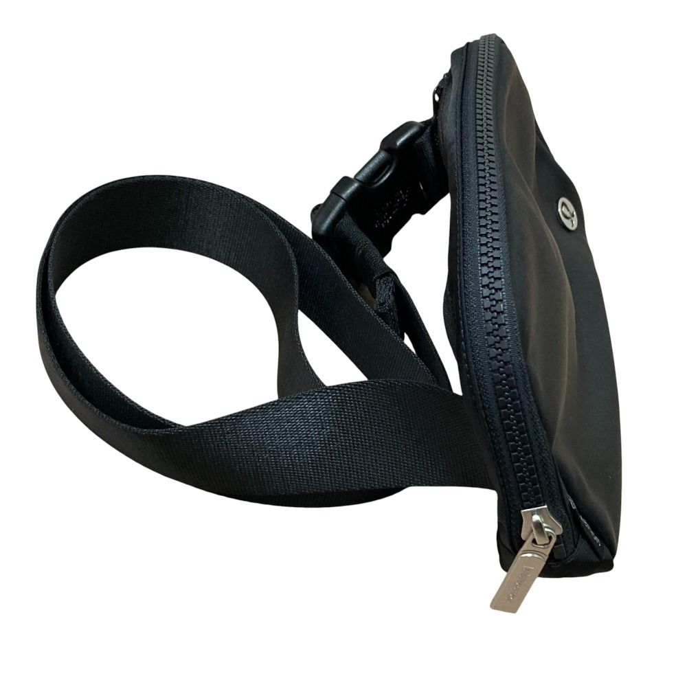 lululemon ルルレモン Everywhere ベルトバッグ ナイロン ウエストポーチ ボディバッグ ブラック レディース 古着