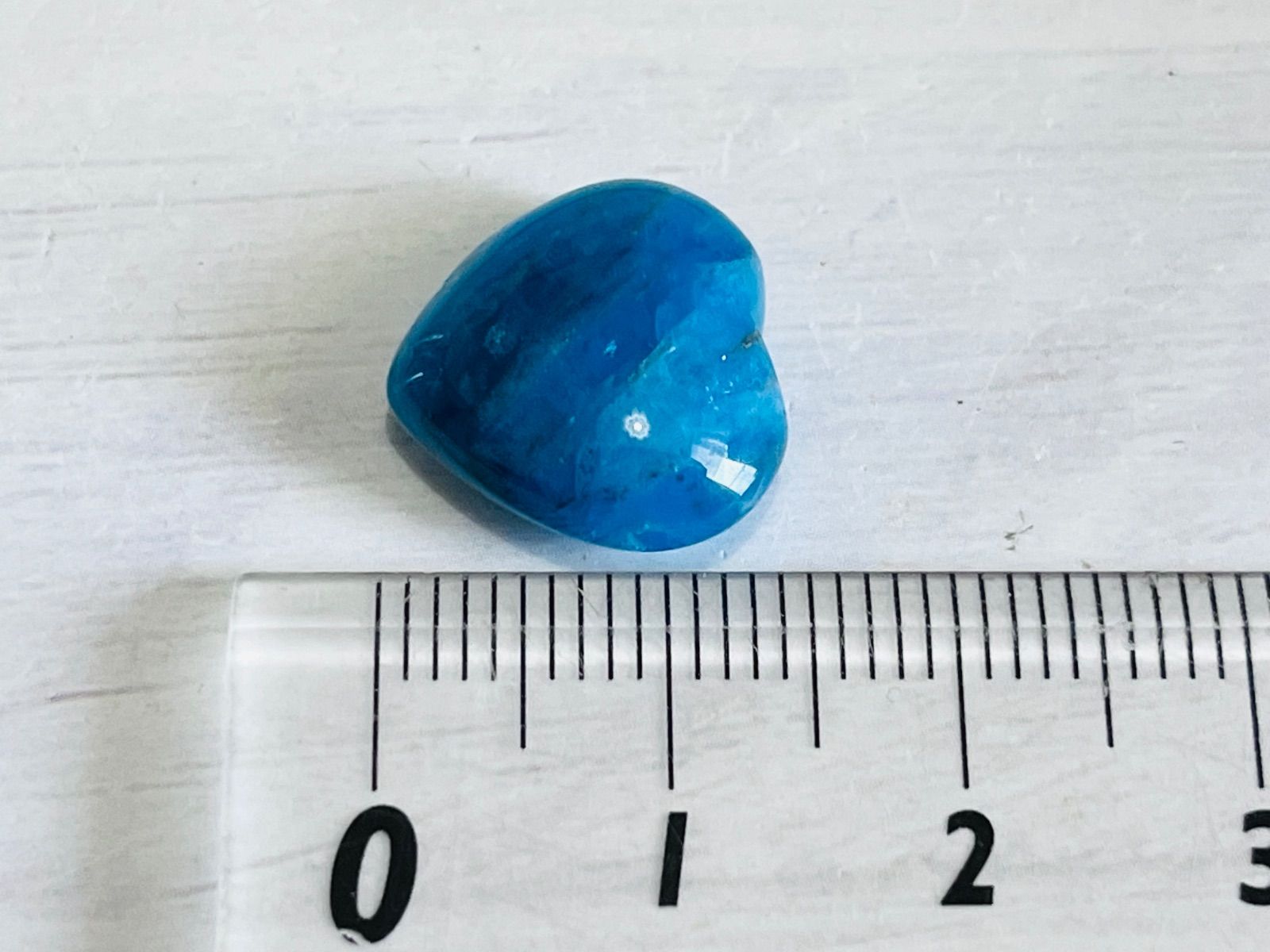マイナスイオンの石✨ アパタイト 燐灰石 穴開き パーツ 原石