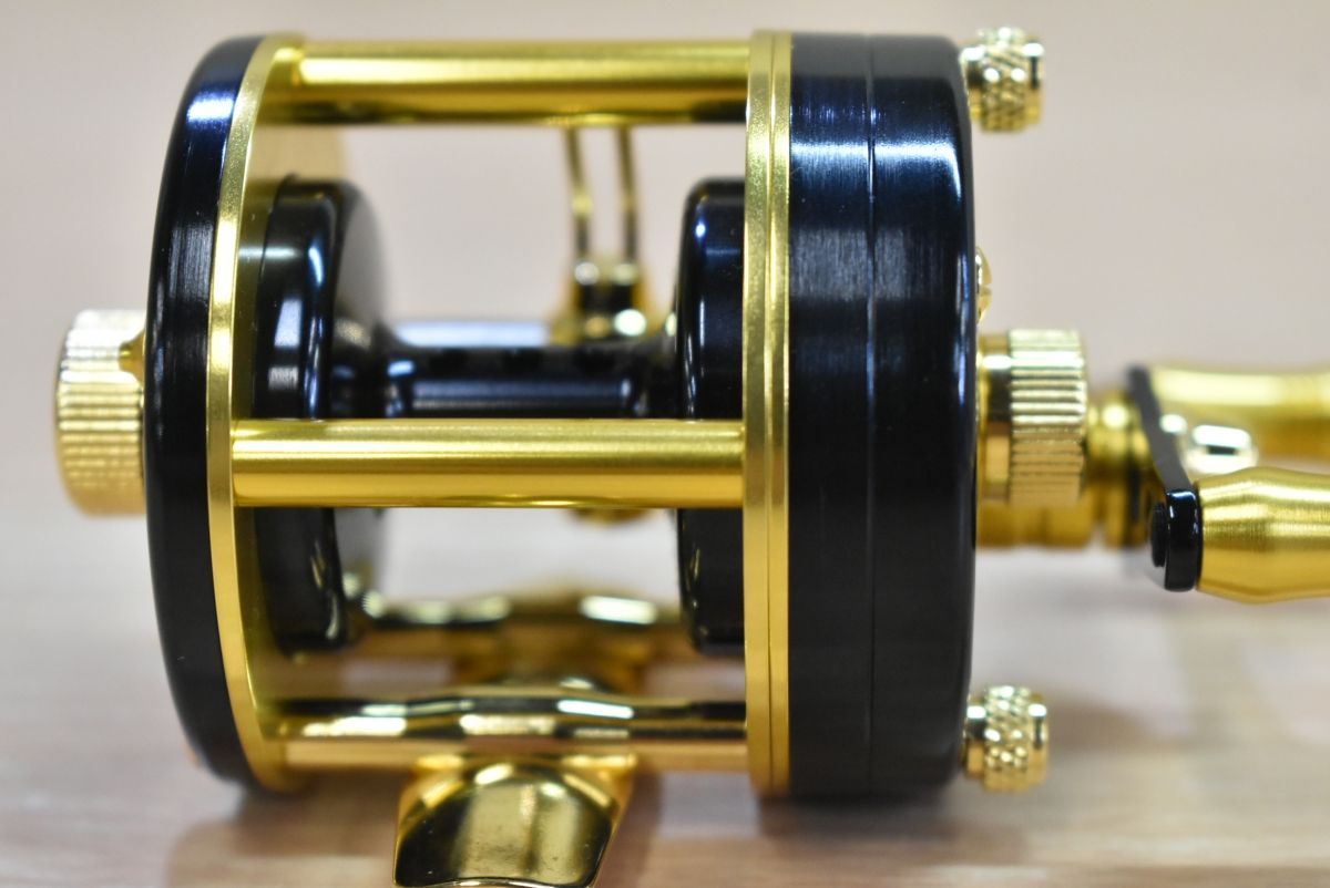 五十鈴工業 DD310SSS Black/Gold ISUZU ベイトリール ダイレクト