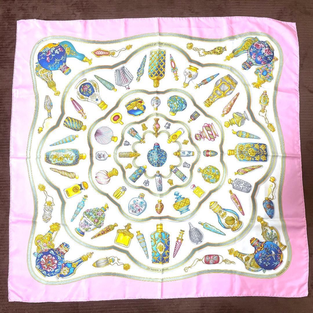 HERMESカレ90 Quimporte le flacon 大判スカーフ 香水 HERMES / エルメス】Scarf Quimporte Le Flacon / 香水瓶