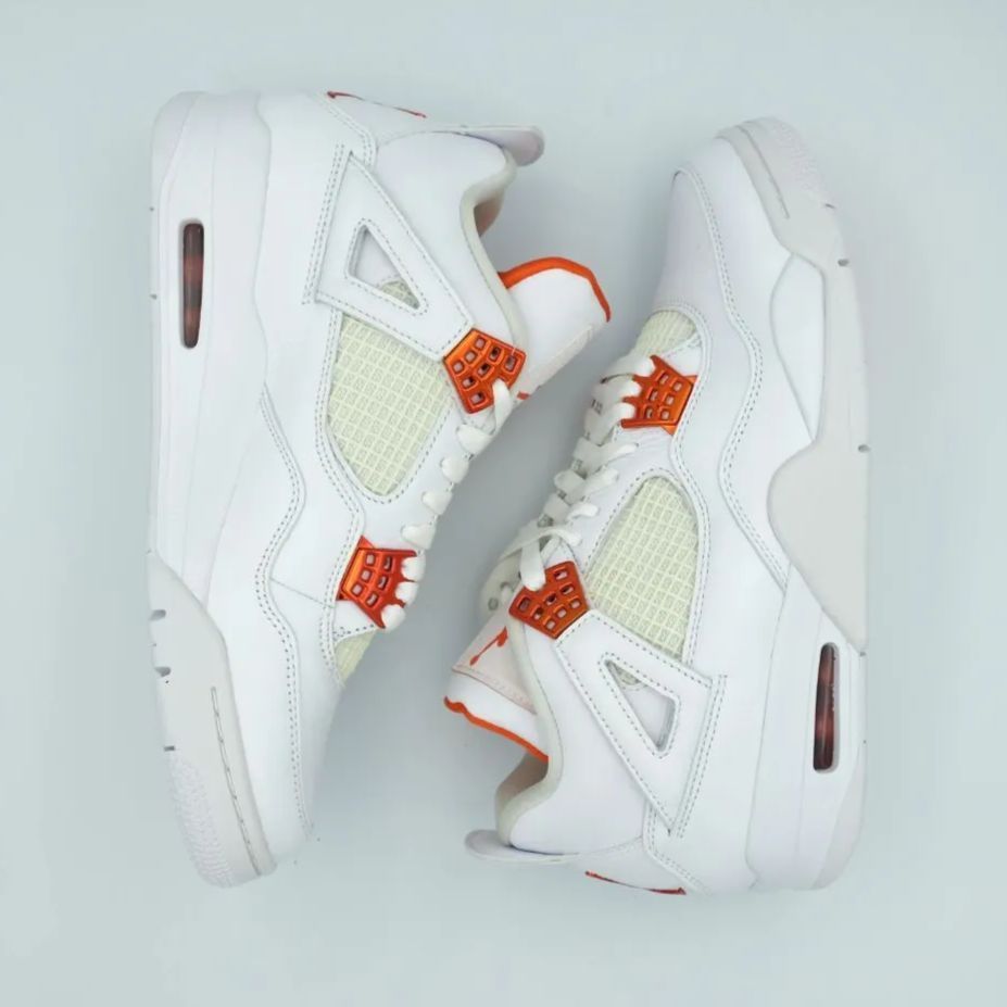 ナイキ エアジョーダン4 レトロ 