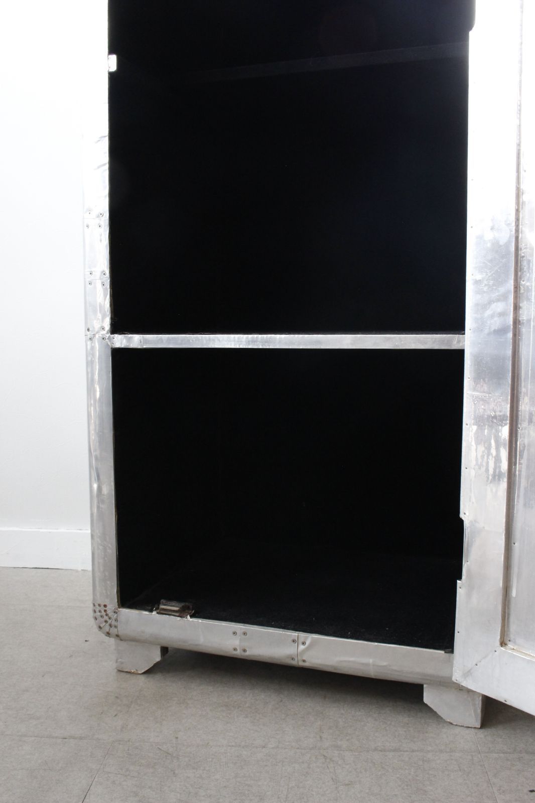 AVIATOR アビエーター