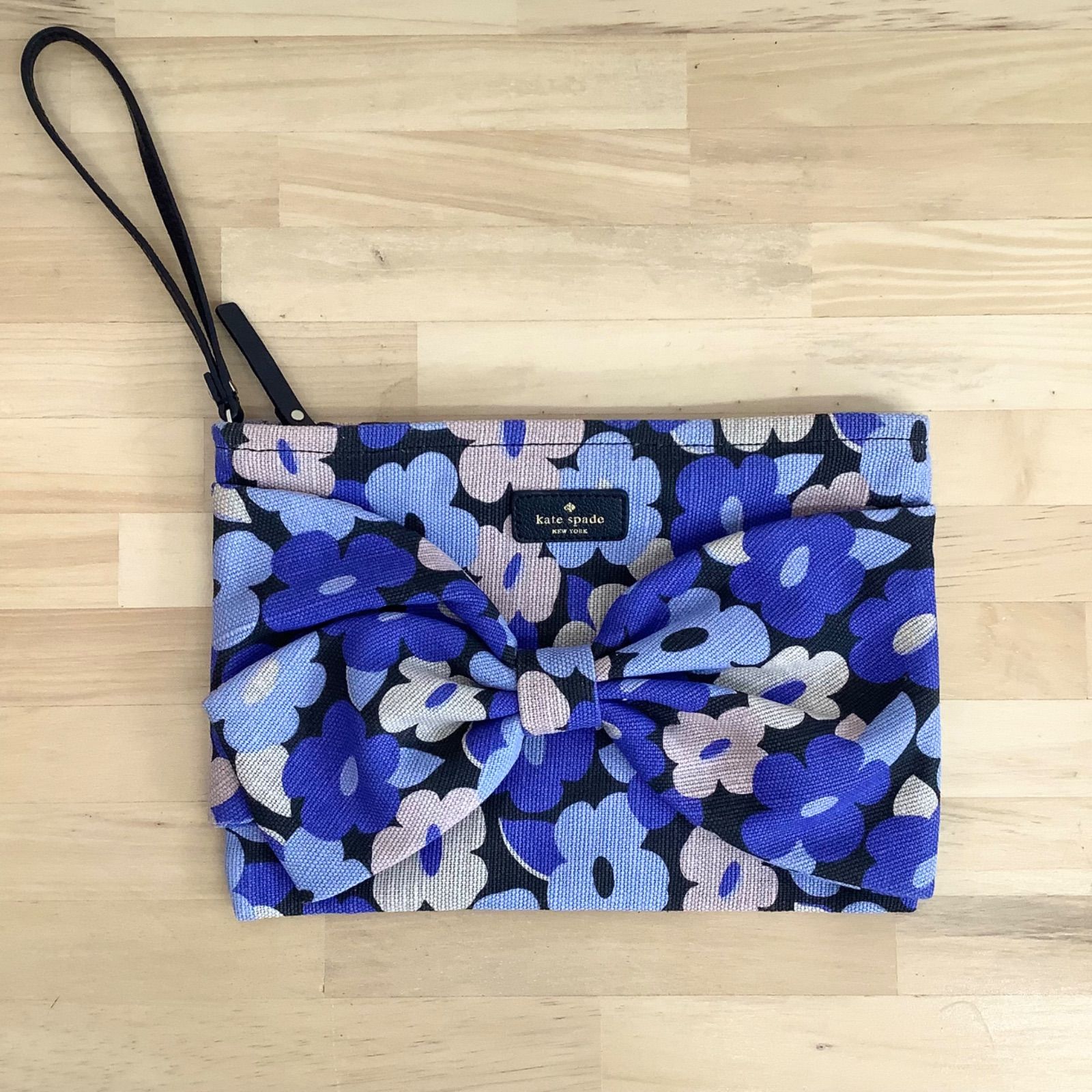 kate spade クラッチバッグ 青 レザー 美品】ケイトスペード クラッチバッグ ブルー - メルカリ