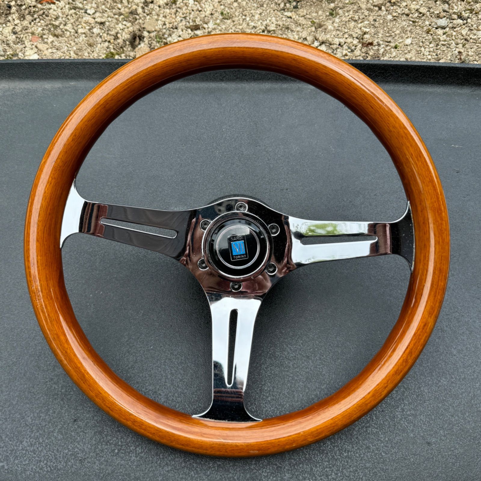 【再入荷】 ウッドステアリング メーカー不明 中古品 ホーンボタン付き 旧車 Parts