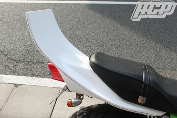 ZRX400/2用 ハネタイプ延長テールカウル新品 （〜08