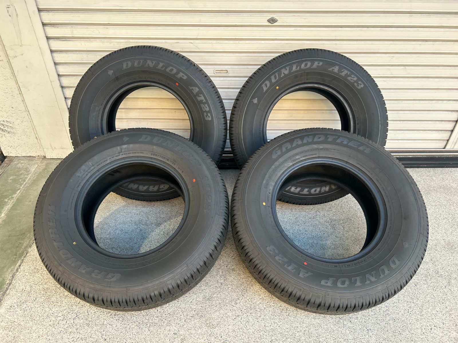 ☆ランドクルーザー70 純正タイヤ 新品4本セット ダンロップAT23 265