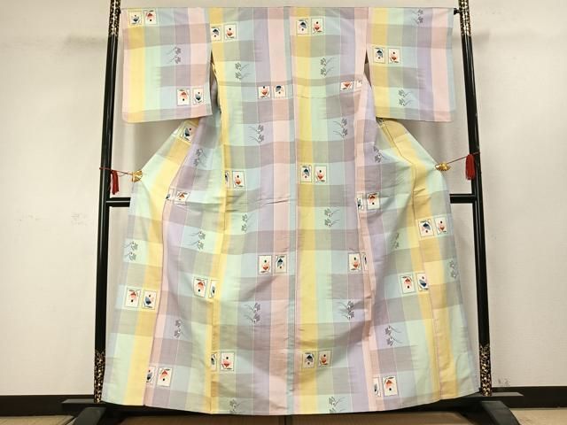 平和屋着物 上質な紬 単衣 色紙花蝶文 正絹 AABC3781fy