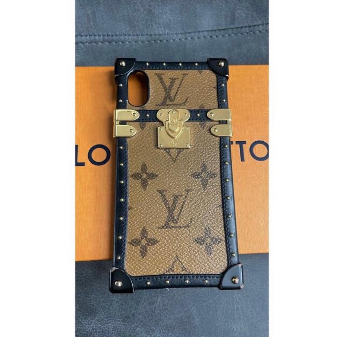 louisvuitton ルイヴィトン iPhoneX/XS アイトランク iPhoneケース