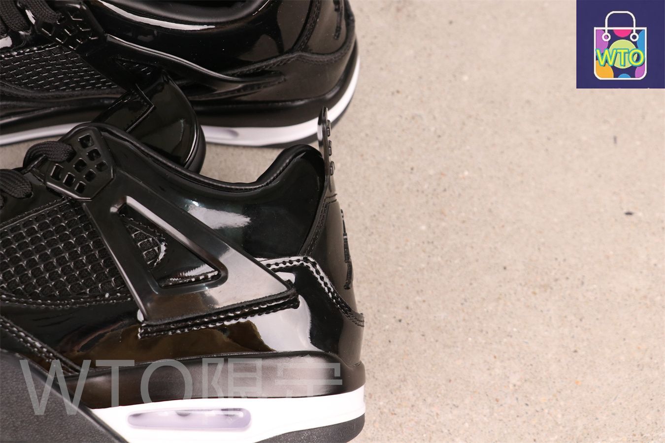 今日特価】Air Jordan（エア ジョーダン） AJ4 719864 - 010