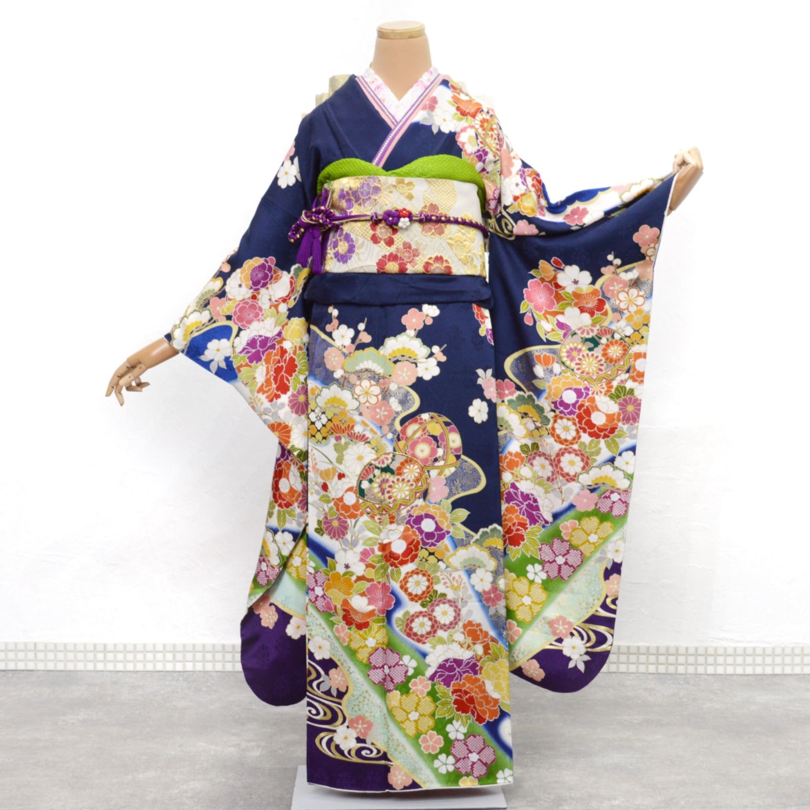美品】 振袖フルセット 成人式 正絹 振袖 紺 梅 桜 古典 上品