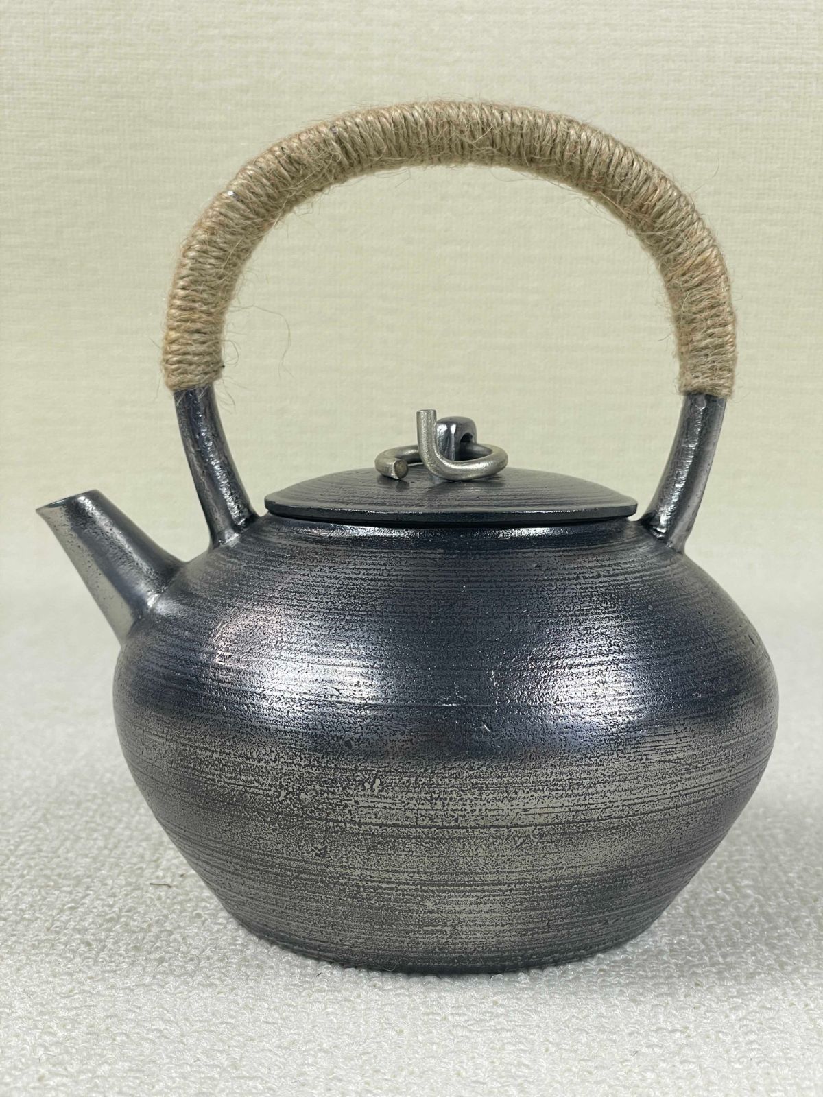雨宮宗作 鉄瓶 純砂鉄 日本伝統工芸 茶道具 インテリア 美術工芸品 H06 A1