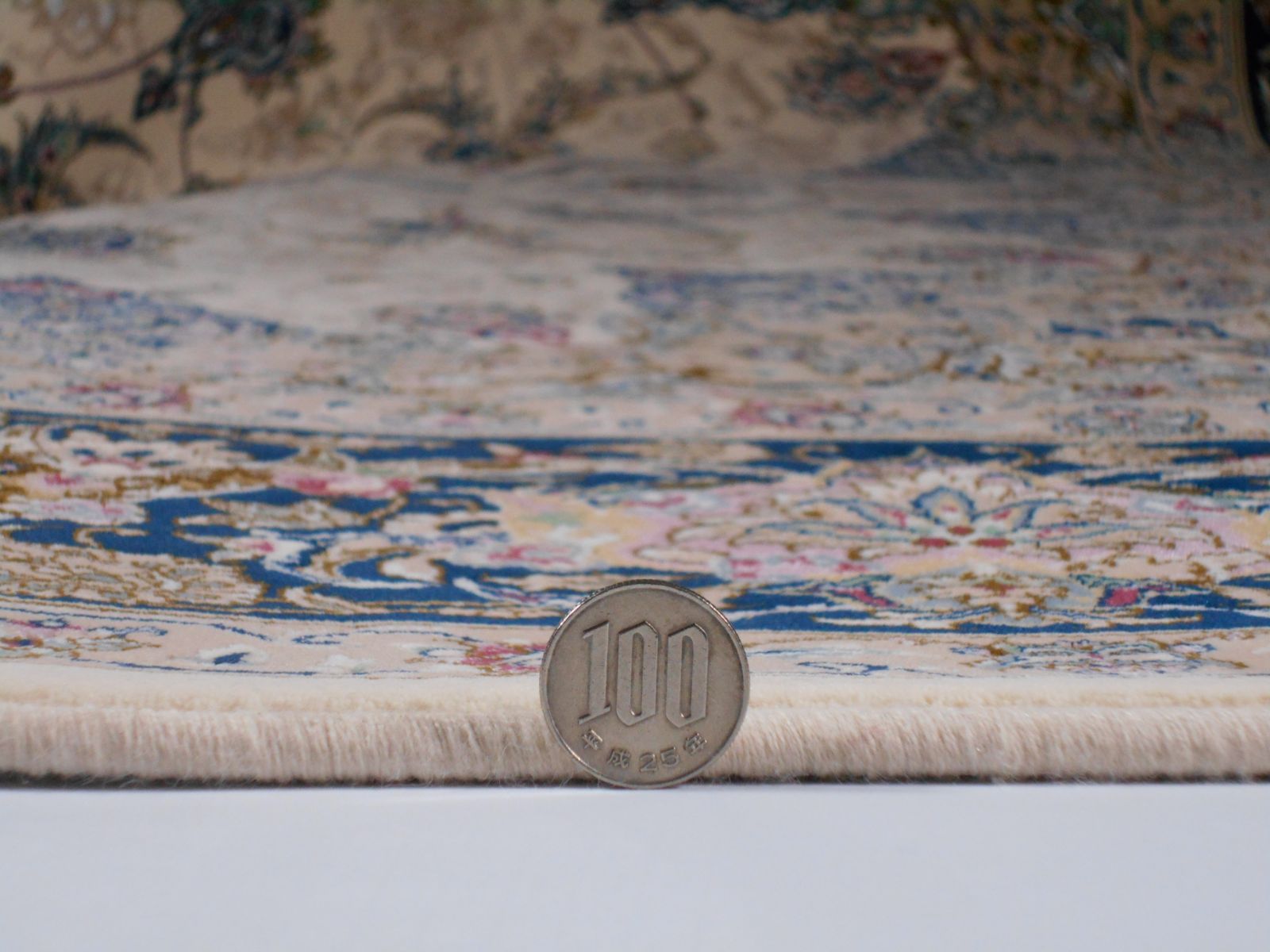 ウィルトン織り厚さ約08cm170万ノット！輝く本場イラン産 絨毯！200×250cm‐170001
