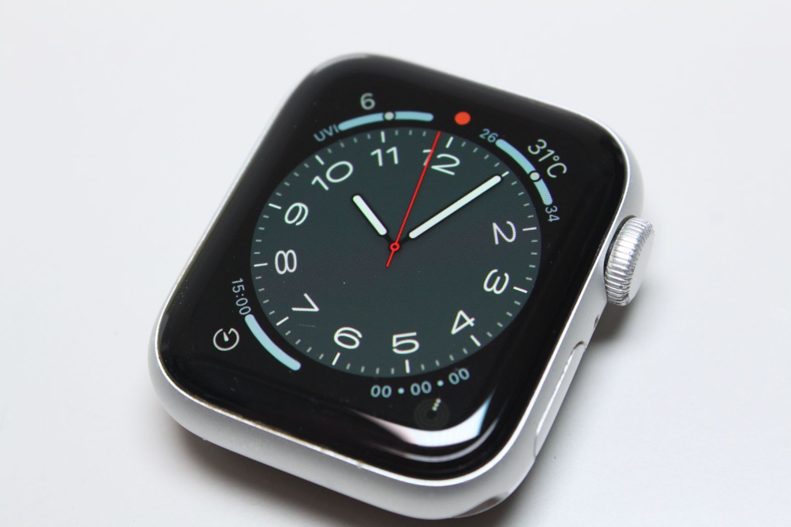 Apple Watch SE 第1世代/GPS/40mm/A2351/シルバー〈MYDX2J/A〉 Amazon 