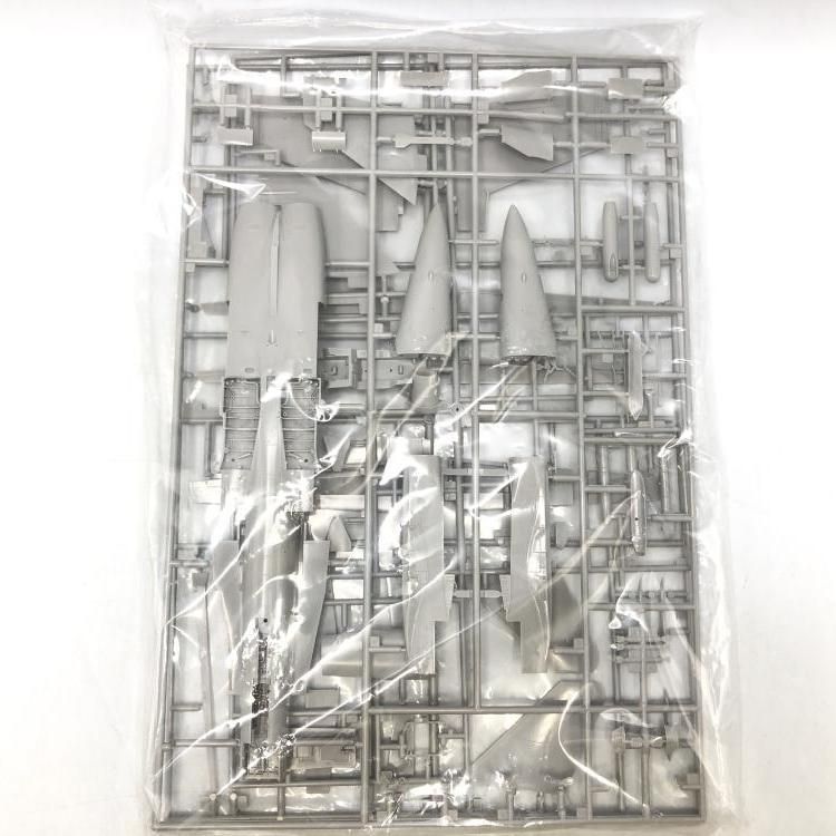 はせがわ - 【中古】ﾋｺｳｷ）07361 1/48 F/A-18A ホーネット &quot;R.A.A.F. 77SQ 70周年記念塗装&quot;[69][240069203300] 1/48 F/A-18A ホーネット “R.A.A.F. 77SQ 70周年記念塗装