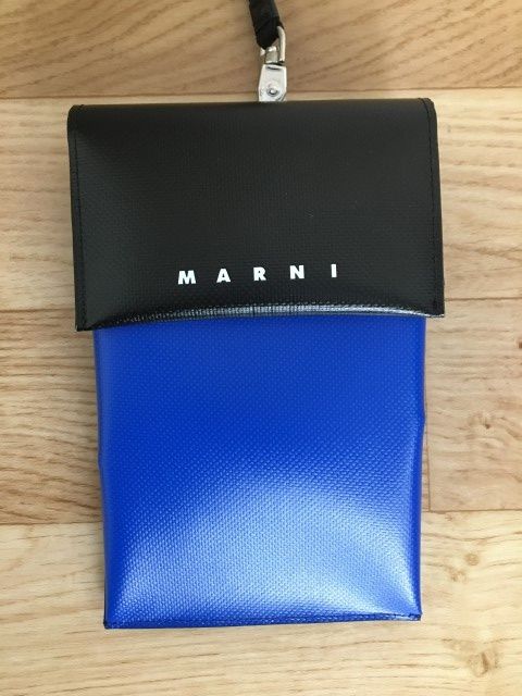 【中古】ｲﾀﾘｱ製 MARNI ﾏﾙﾆ TRIBECA ﾄﾗｲﾍﾞｯｶ ﾌｫﾝｹｰｽ ｼｮﾙﾀﾞｰ ﾊﾞｯｸﾞ ﾊﾞｲｶﾗｰ temi0004a4p5769 ITALY ﾌﾞﾙｰ ﾌﾞﾗｯｸ  33858689