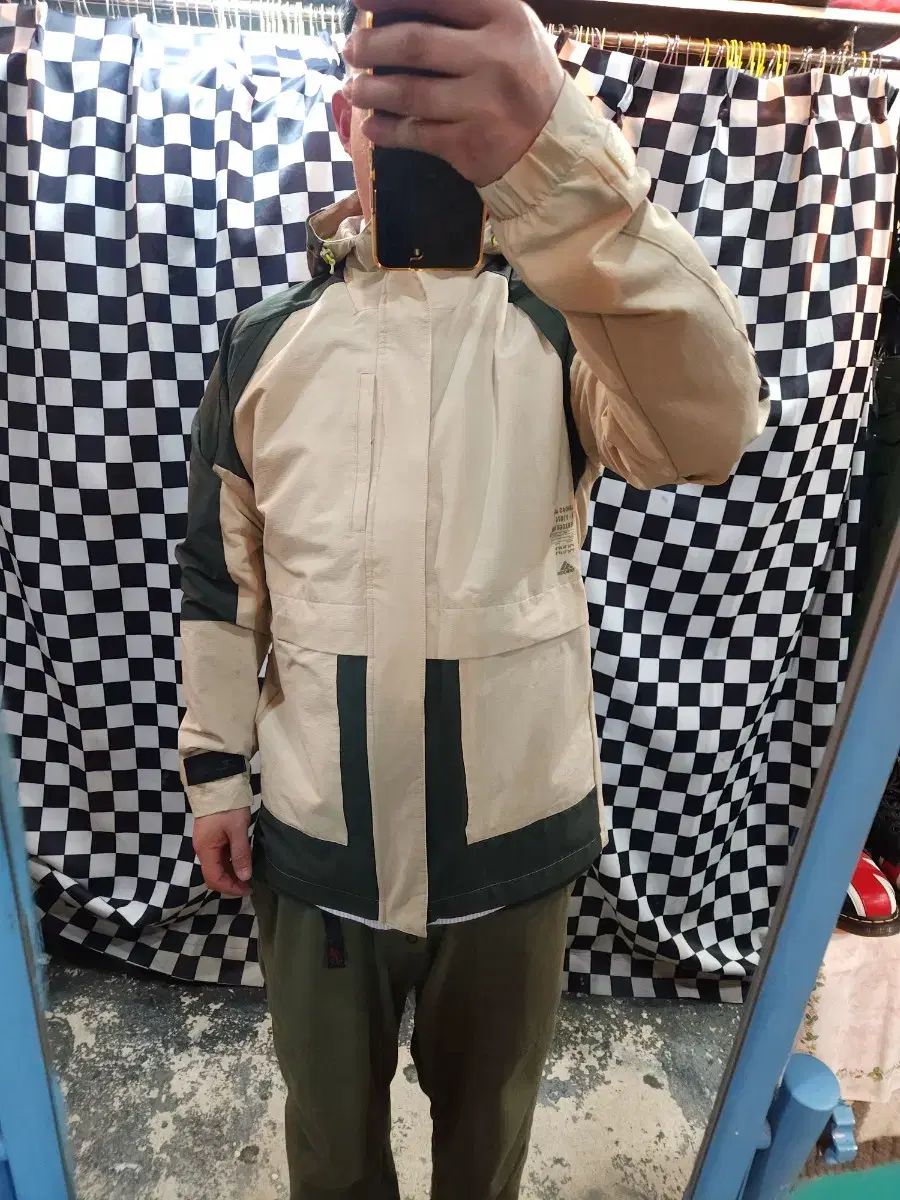 ウインドブレーカー パーカー