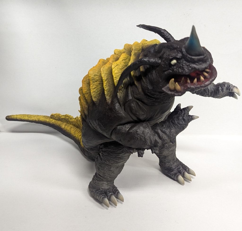 CCP 1/6 特撮シリーズ ネロンガ 2.0Ver. - メルカリ