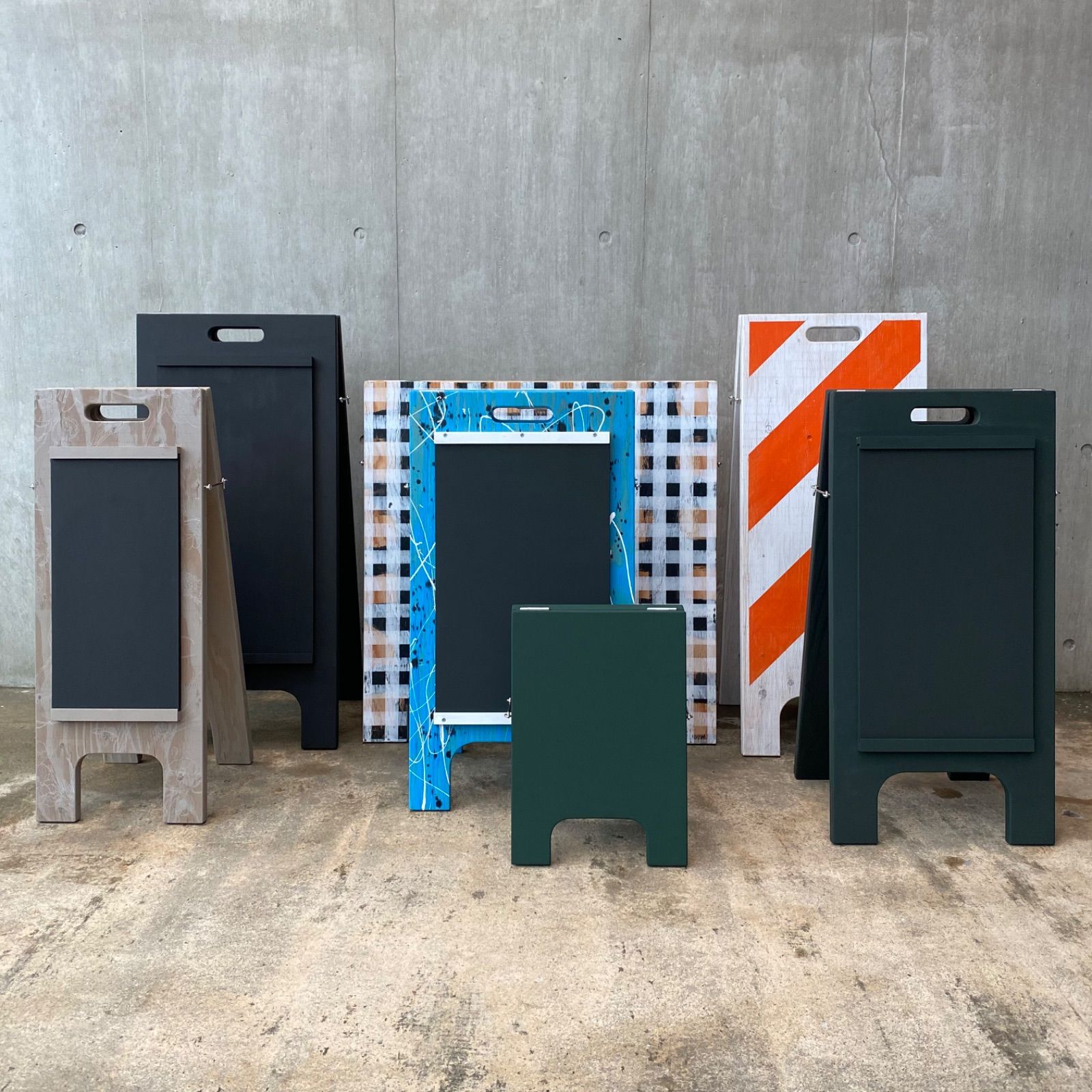 青いストリート立看板(板付)　24mm合板 (高さ82cm幅44cm) 青いストリート立看板(板付) 24mm合板 (高さ82cm幅44cm) 青い