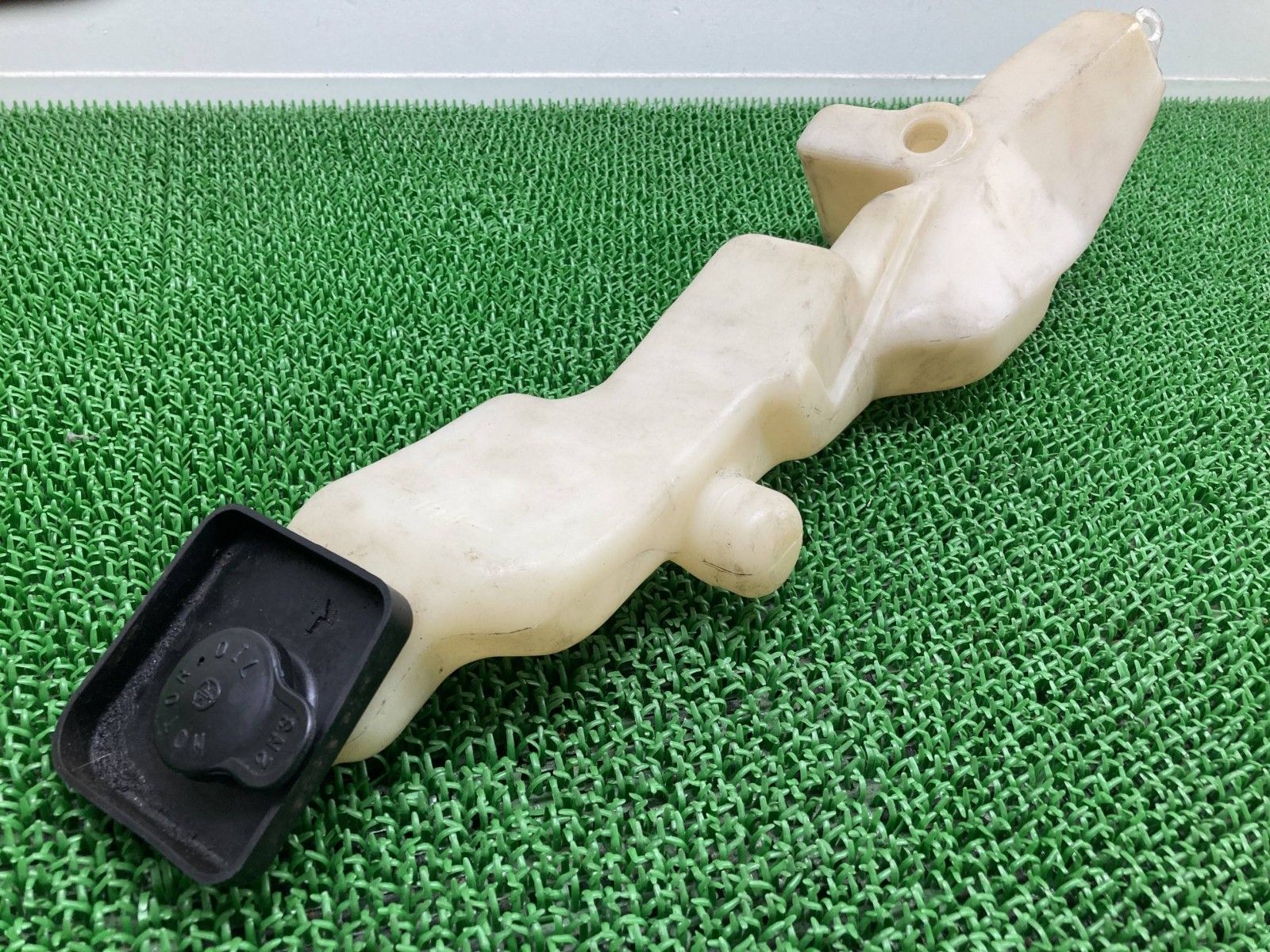 R1-Z オイルタンク ヤマハ 純正 バイク 部品 3XC 当時物 絶版2st 旧車 割れ欠け無し 品薄 車検 Genuine Gh