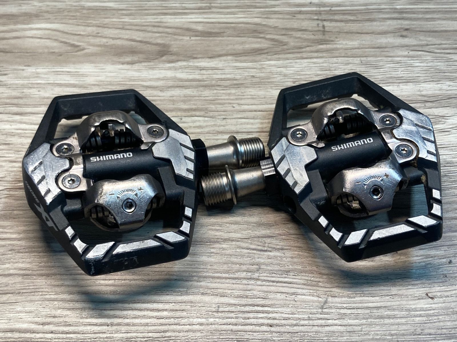 IU779 シマノ Shimano XT PD-M8120 ビンディングペダル SPD