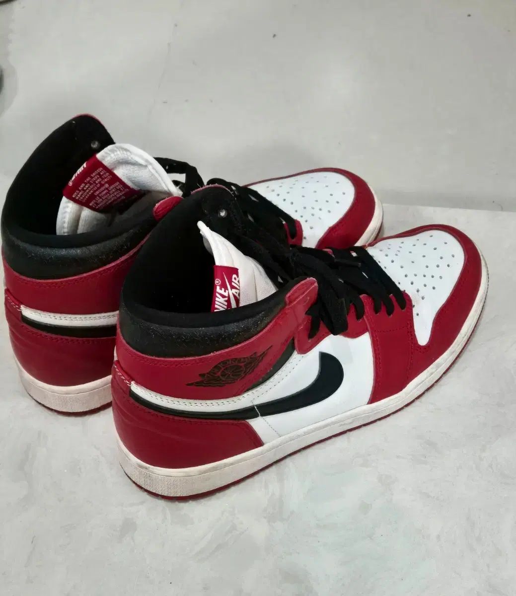 スーパー クラックなし NIKE ナイキ エア ジョーダン 1 ハイ OG シカゴ 2025 275