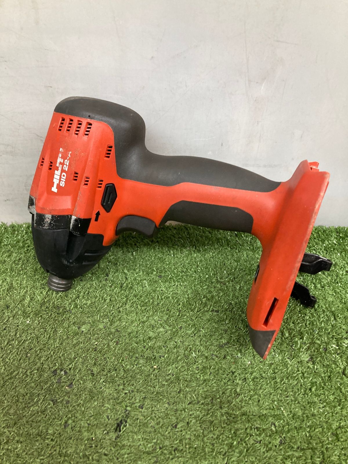 充電式インパクトドライバー