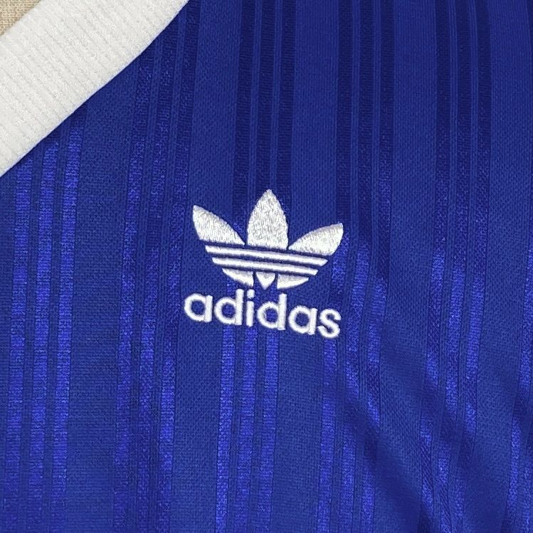 アディダス ブルー