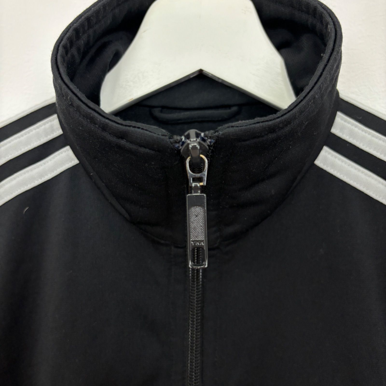 古着 adidas トラックジャケット シルバーライン トレフォイル ブラック ☆adidas☆ アディダス トラックジャケット FIREBIRD TT