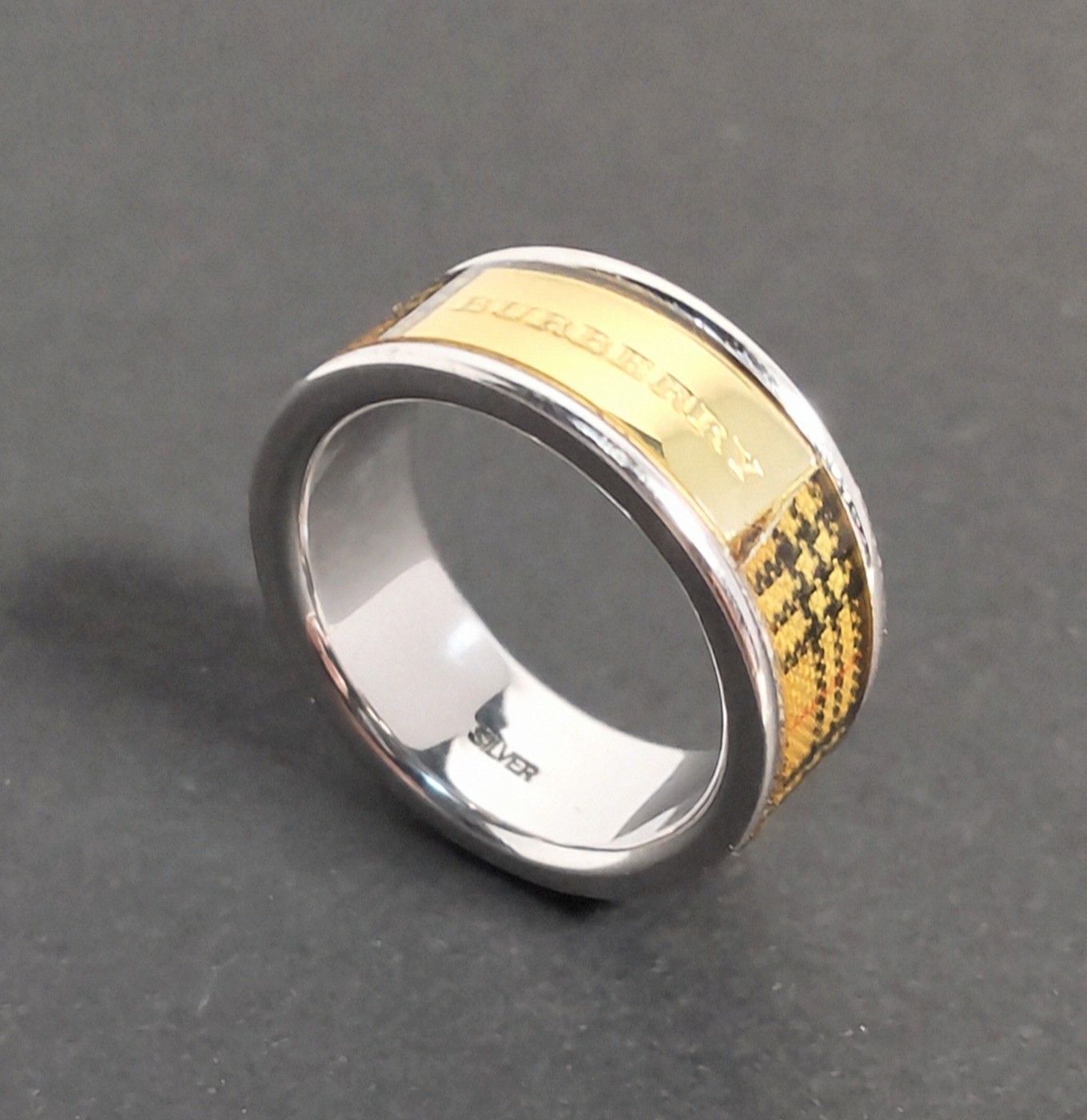 希少 バーバリー ノバチェック 美品 リング 指輪 大きめサイズ 14.5号 希少 バーバリー ノバチェック 美品 リング 指輪 大きめサイズ