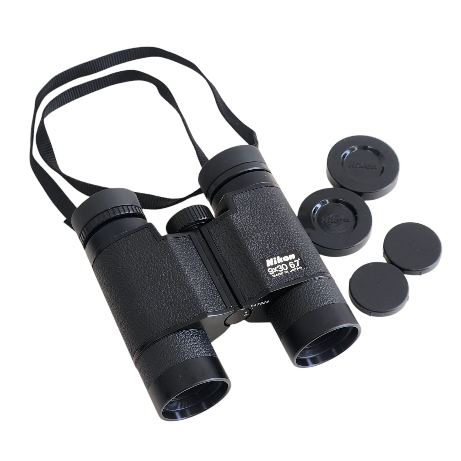 Nikon 双眼鏡 9×30 6.7゜ ニコン キャップあり 日本製 - メルカリ