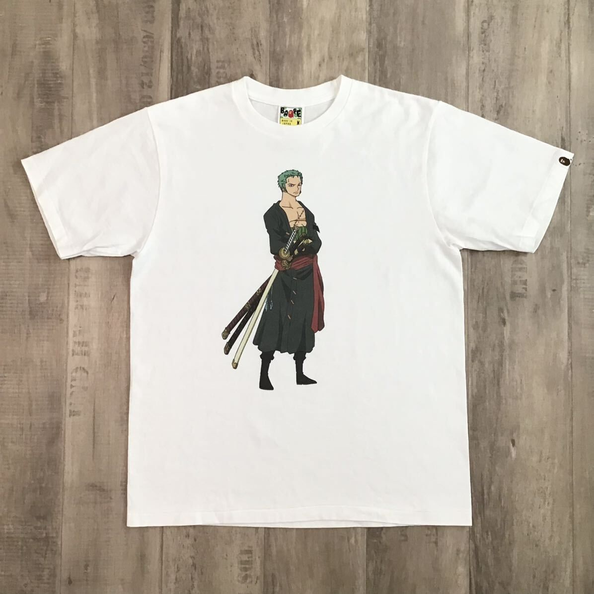 ☆美品☆ BAPE ワンピース ゾロ Tシャツ Mサイズ onepiece zoro a 