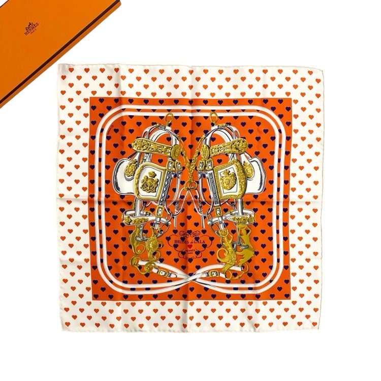 HERMES エルメス カレ 42 ブリッド ドゥ ガラ ラヴ ハート柄 シルク スカーフ オレンジ バレンタイン