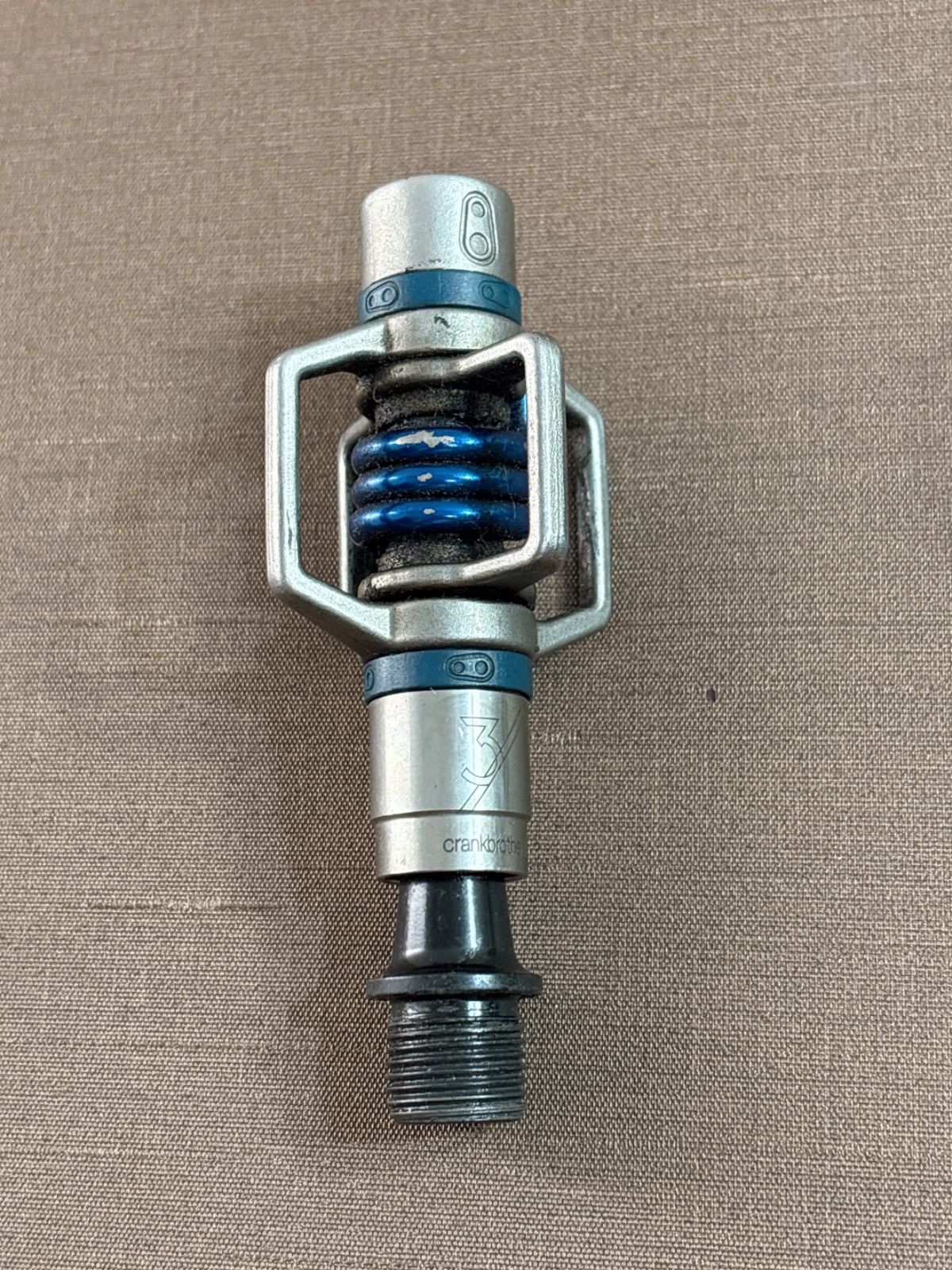 クランクブラザーズ　エッグビーター3　Ｖ2　ブラックスプリング Amazon | CRANKBROTHERS(クランクブラザーズ) ペダル エッグ