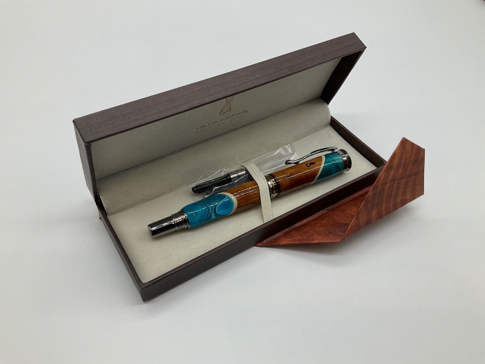 Lau Lau Woodworks 木工職人手作りハワイアンコアウッドペン 万年筆 ギフト プレゼント 送料無料 返品不可