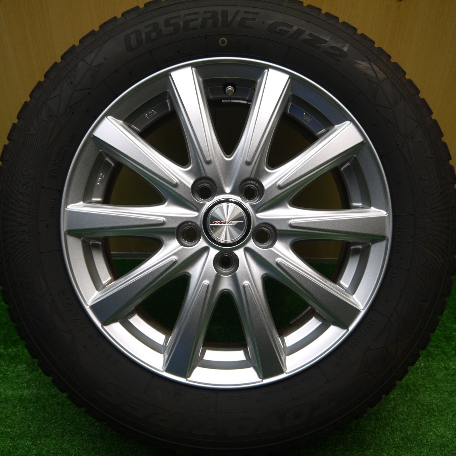 バリ溝 23年 キレイ 8.5分 1本 プリウス シエンタ 等 185|65R15 スタッドレス トーヨー オブザーブ GIZ2 JOKER ジョーカー 15インチ PCD100|5H 5101409Hス