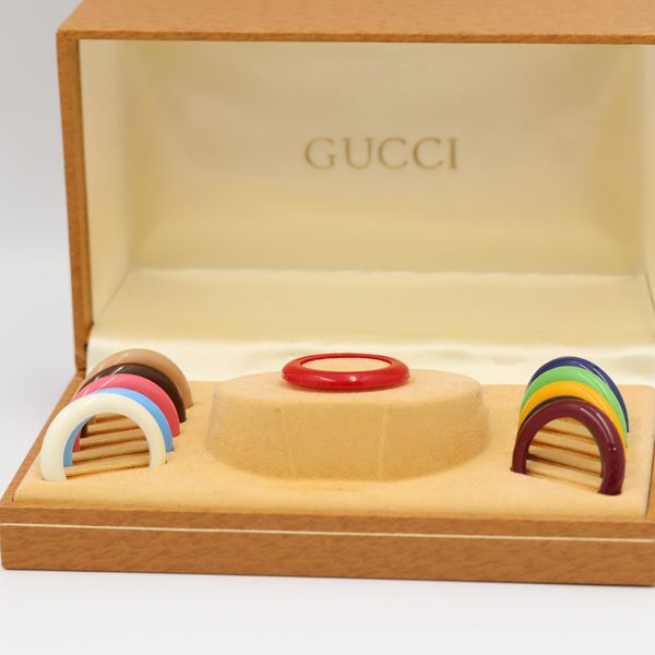 稼働品 [美品]【GUCCI】グッチ チェンジベゼル 1100Ｌ 動作OK 箱付 中古品（全体的にきれいな商品です）Ｍサイズ（～16-16.5ｃｍ） gucci 1100lの通販