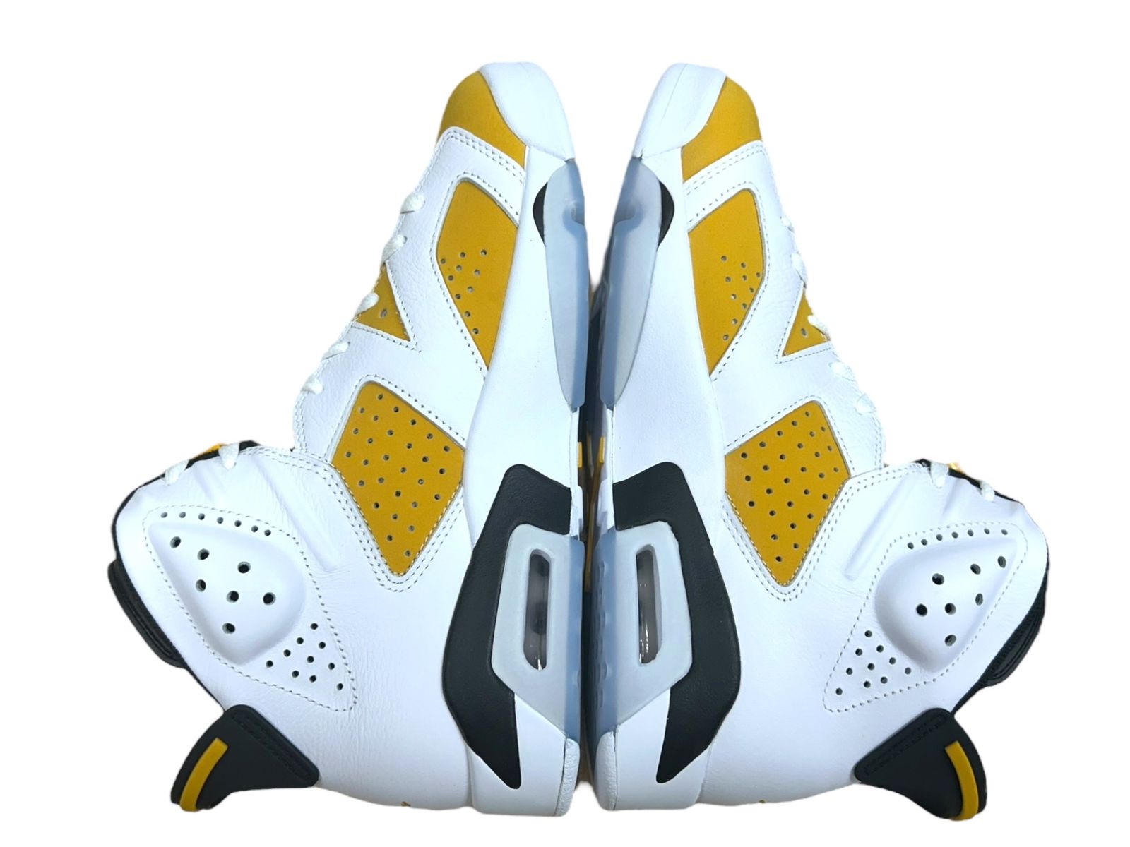 NIKE (ナイキ) AIR JORDAN 6 Retro Yellow Ochre エアジョーダン