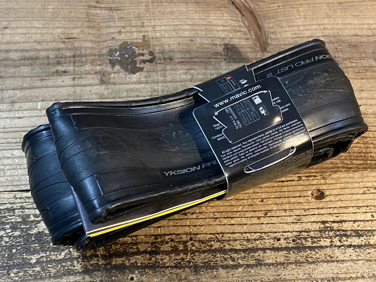 JF264 マヴィック MAVIC YKSION PRO UST 2 クリンチャータイヤ 黒 700x25C