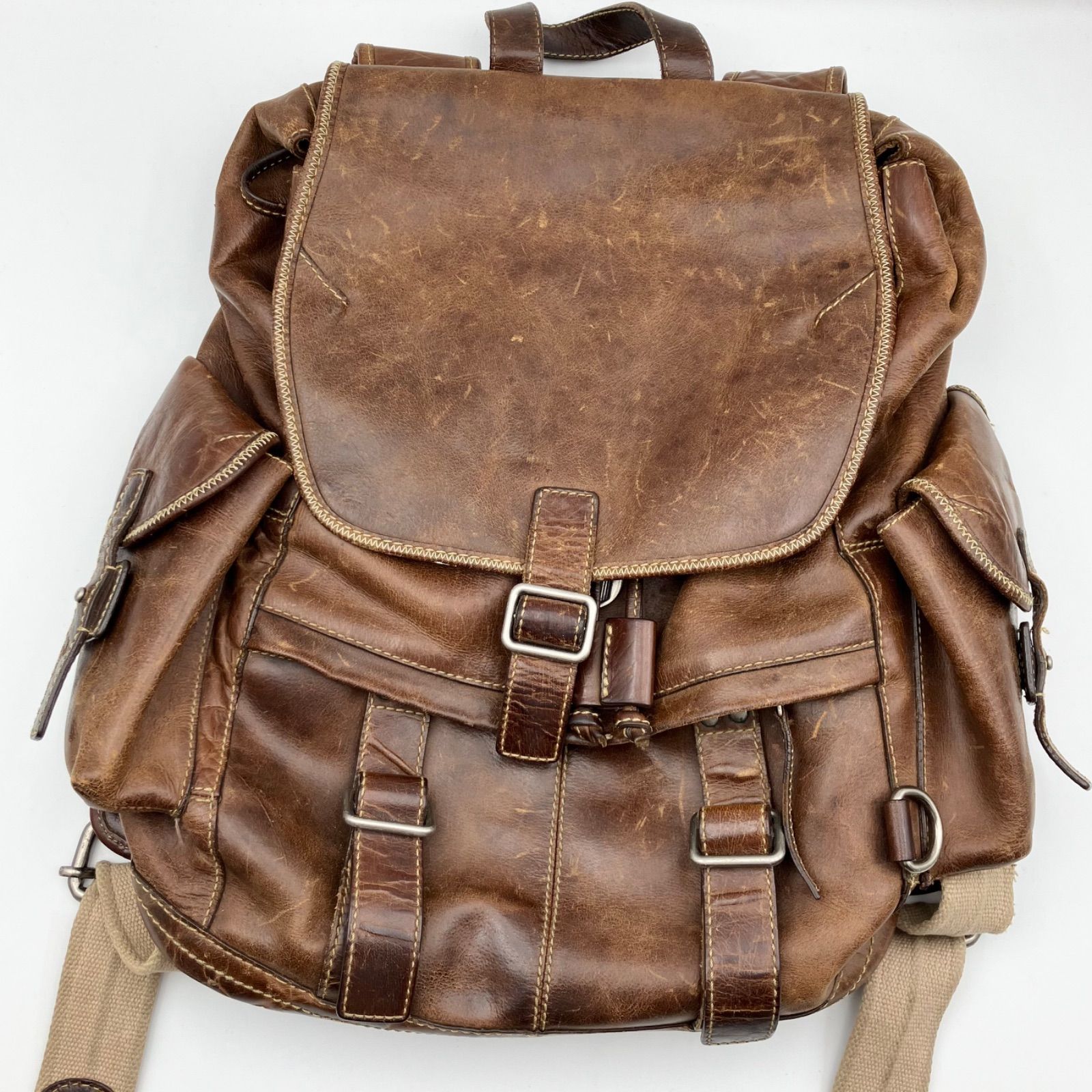 FOSSIL 本革リュック FOSSILフォッシル レザーリュック 本革バッグ 黒