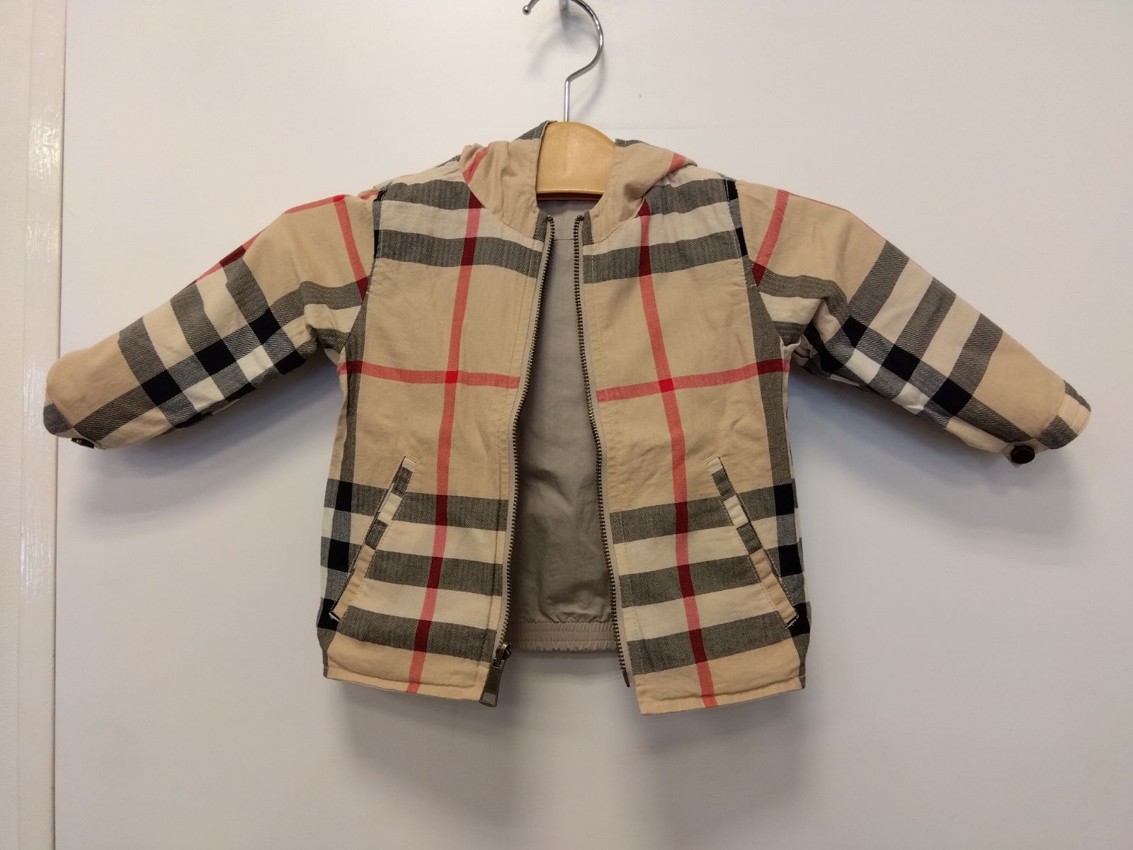M2 バーバリー BURBERRY 子供服 ウィンドブレーカー アウター