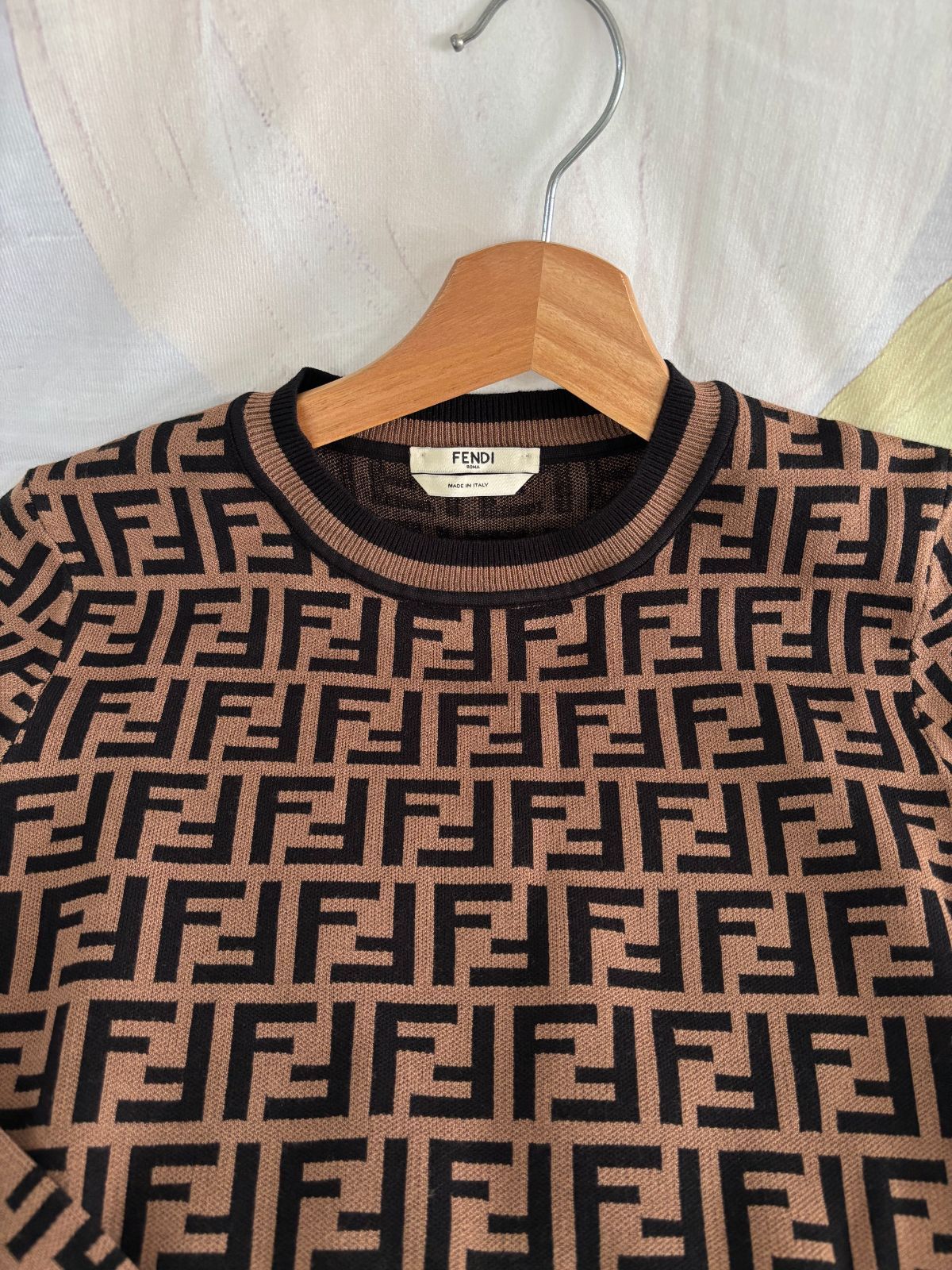 m*i様 かなこ様♡専用♡fendi FFモチーフ セーター　長袖 m*i様 かなこ様♡専用♡fendi FFモチーフ セーター 長袖 - メルカリ