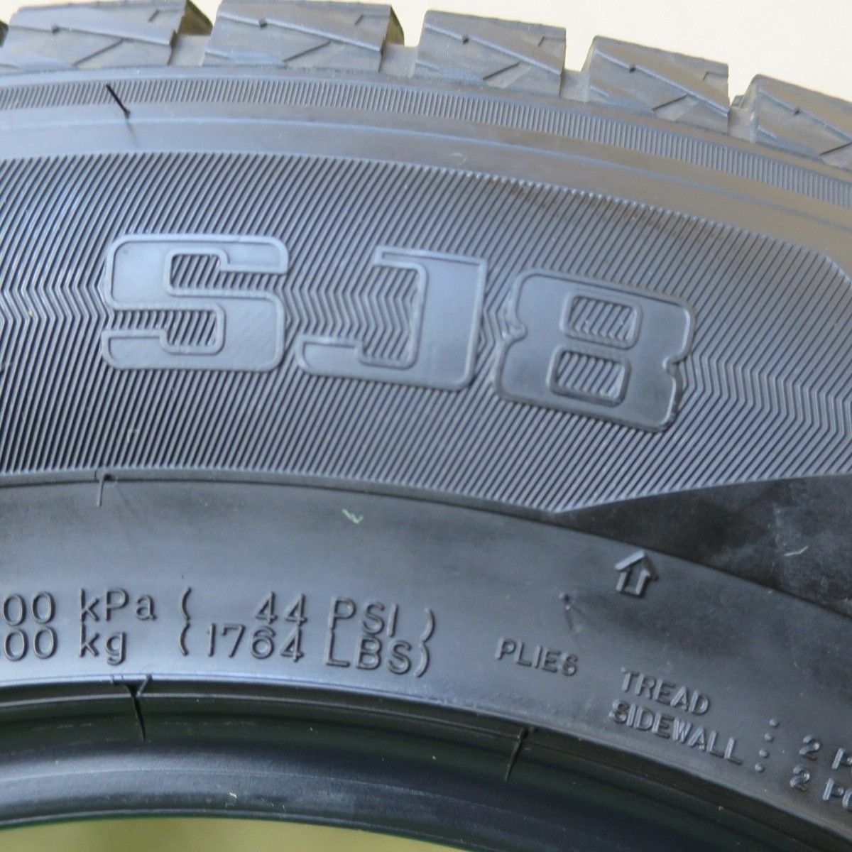 16インチ　ナンカン　バリ溝 バリ溝！ ナンカン NS-2 245/40/R18 18インチ 夏タイヤ - メルカリ