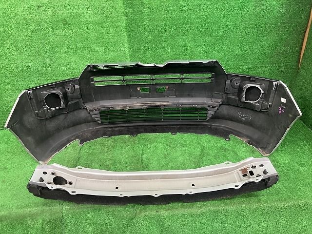 フロントバンパー