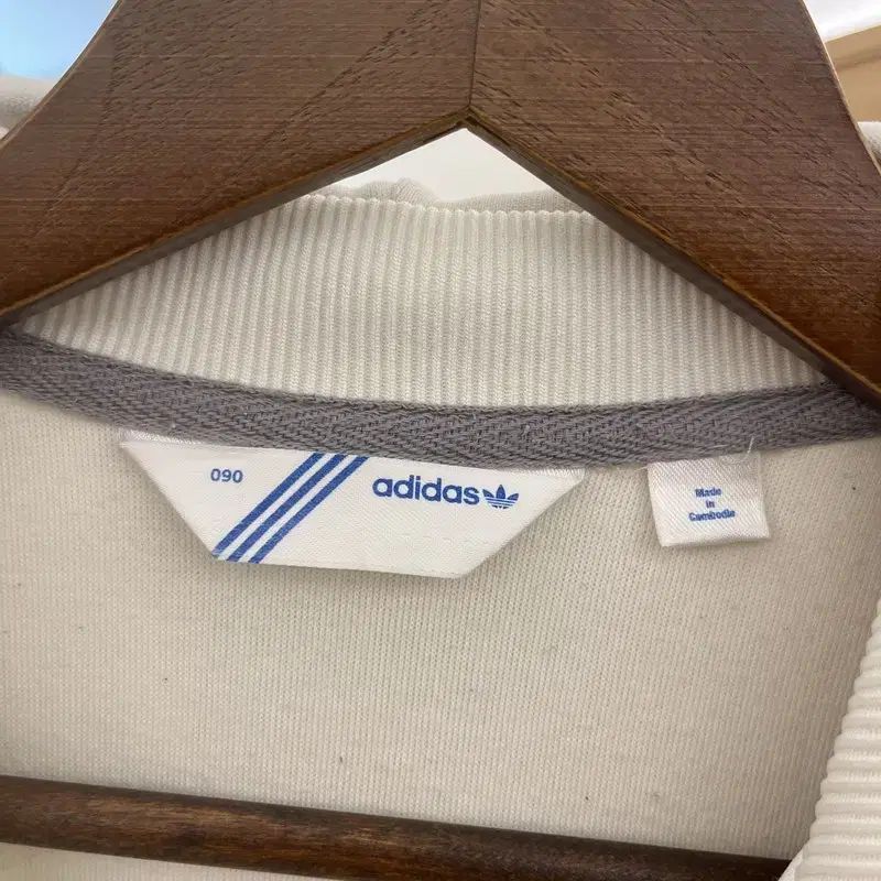 アディダス ヨーロッパ サイドライン トラックジャージ ジップアップ 85 C05851 GULLKHAN_COM