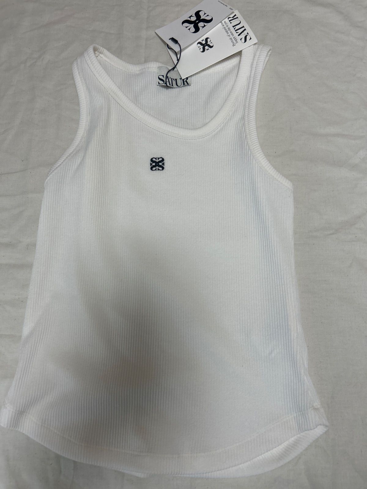 関税/送料込★Satur★Unbalance Neck Line Layered Sleeveless 韓国 SATUR】Unbalance Neck Line Layered Sleeveless Top