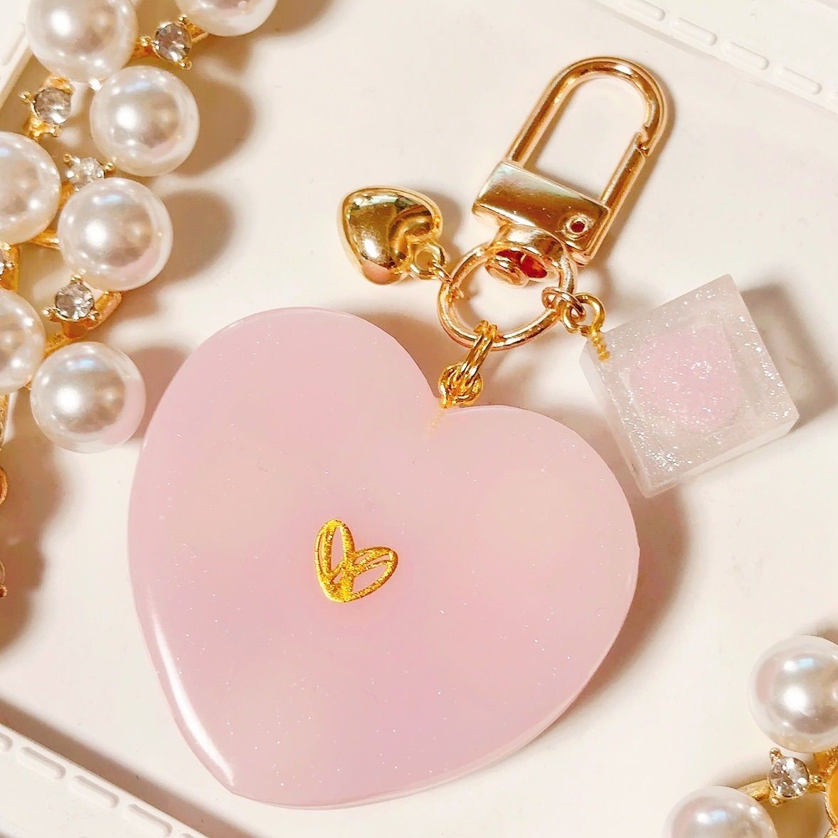 いちごみるくメルティチョコレートボックス◇シャカシャカキーホルダー