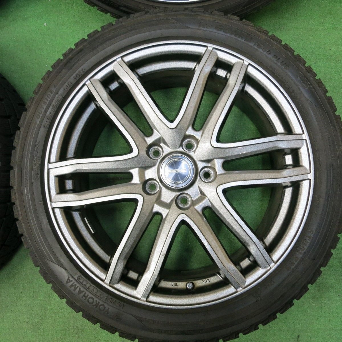 送料無料* バリ溝！9.5分☆スタッドレス 225/45R18 ヨコハマ アイス