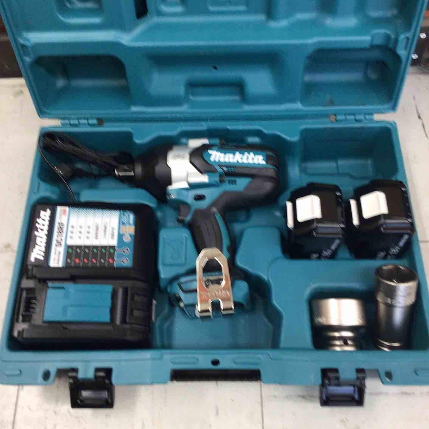 中古美品】 マキタ/makita コードレスインパクトレンチ